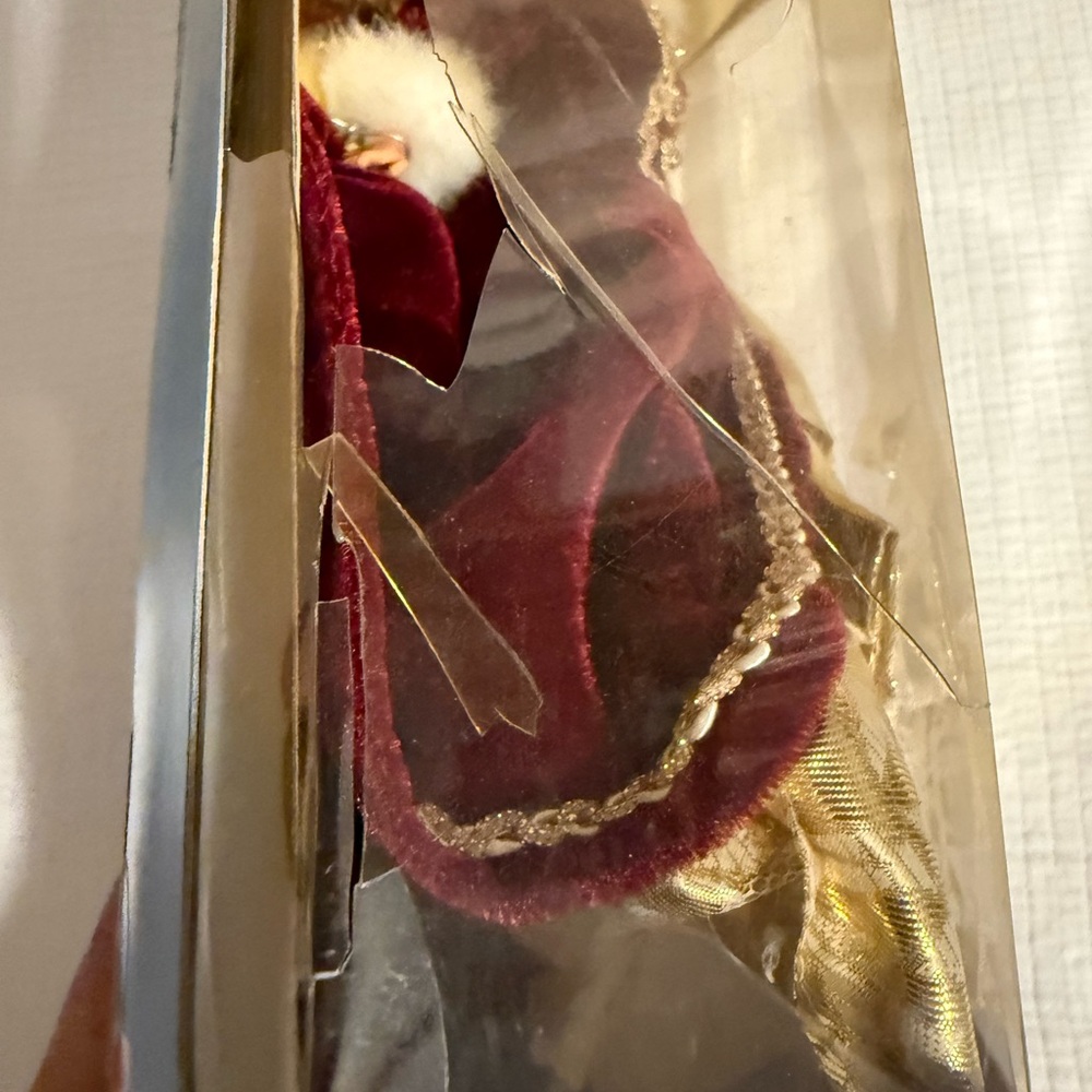 Barbie 1996 Special Edition Happy Holidays Mattel Doll NRFB Blonde Hair Outfit - Picture 10 of 16